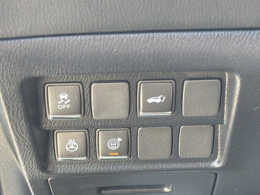 Used 2019 INFINITI QX60 Luxe w/ Essential Package FWD image 16