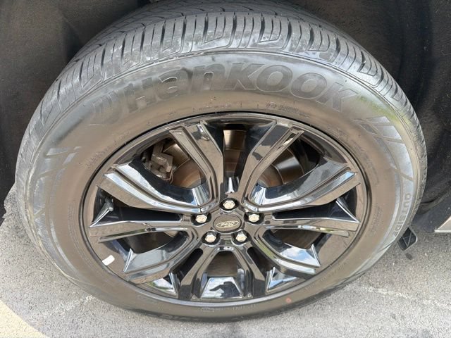 Certified 2024 Ford Edge SE w/ Black Appearance Package AWD/4WD image 25
