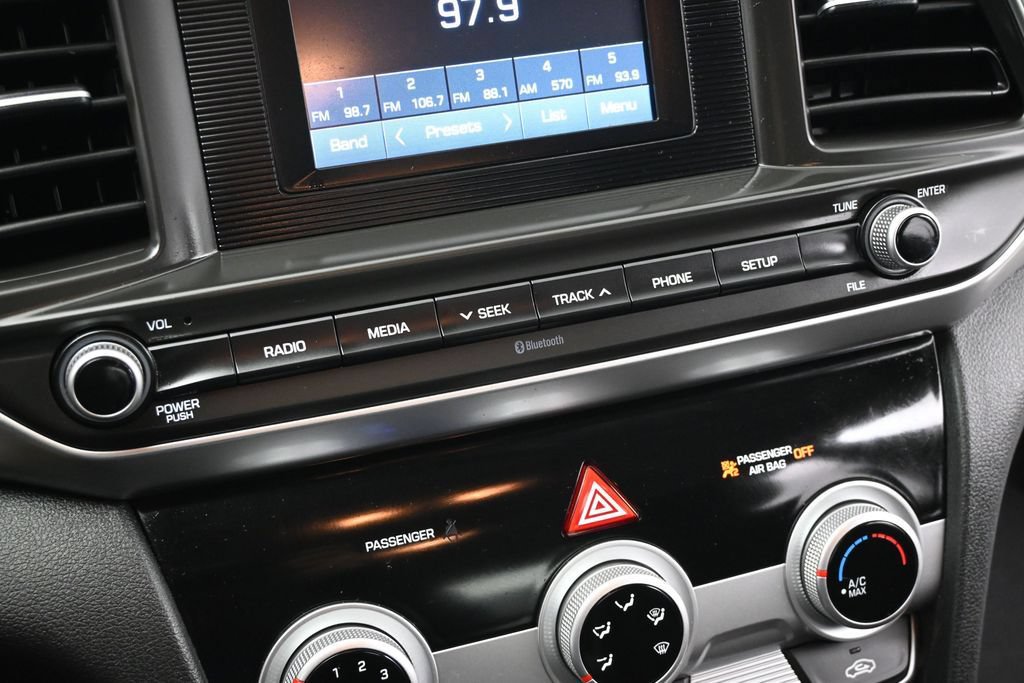 Used 2019 Hyundai Elantra SE w/ Cargo Package FWD image 15