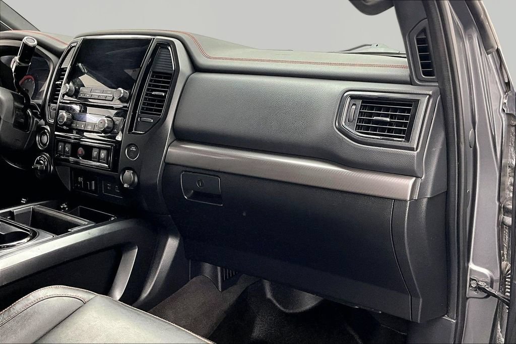 Used 2021 Nissan Titan PRO-4X w/ Pro-4x Convenience Package AWD/4WD image 17