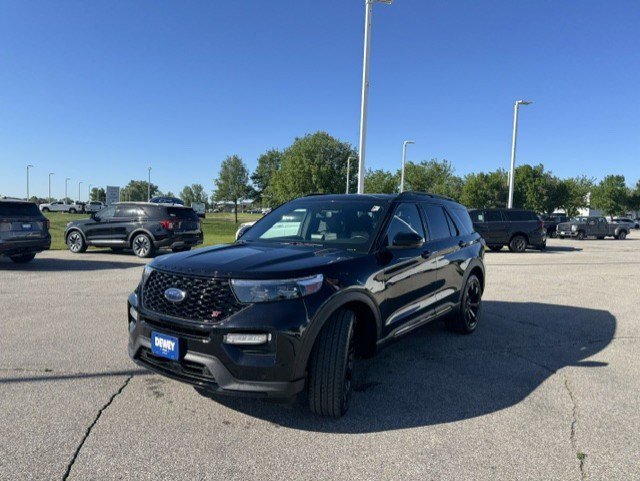 Certified 2020 Ford Explorer ST w/ ST Street Pack AWD/4WD image 3