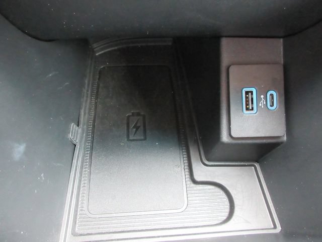 Certified 2023 Ford Edge Titanium AWD/4WD image 19