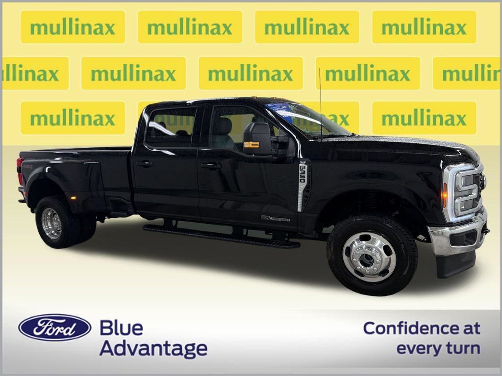 Certified 2026 Ford F350 XLT w/ XLT Premium Package AWD/4WD image 2