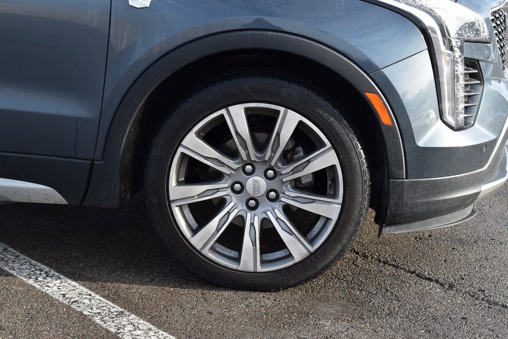 Used 2019 Cadillac XT4 Premium Luxury image 4