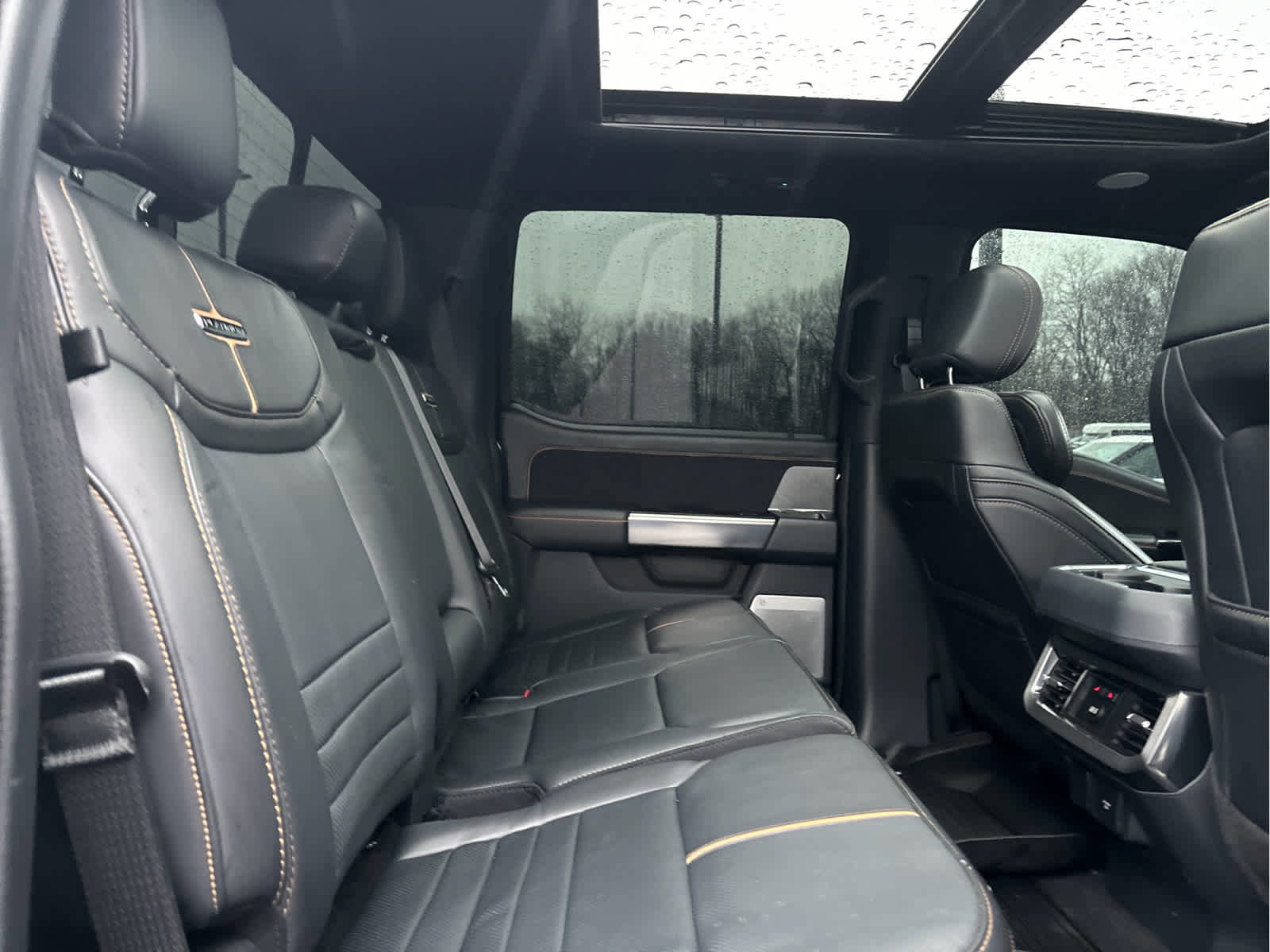 Certified 2024 Ford F350 Platinum w/ FX4 Off-Road Package image 32