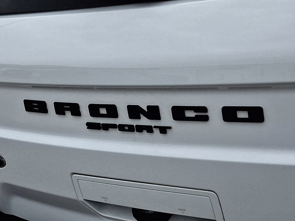 Certified 2022 Ford Bronco Sport Outer Banks w/ Tech Package AWD/4WD image 32