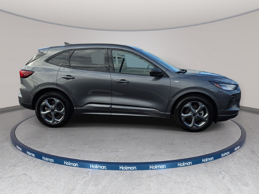 Certified 2023 Ford Escape ST-Line w/ Tech Pack #1 FWD image 4