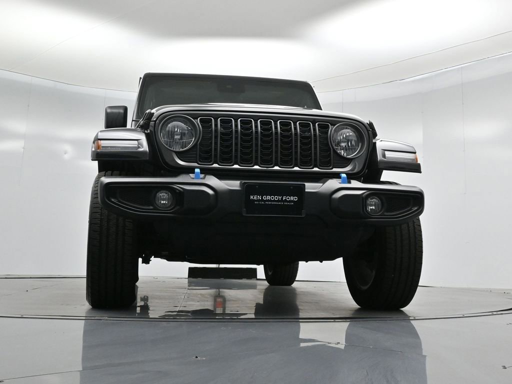 Used 2024 Jeep Wrangler Unlimited image 31