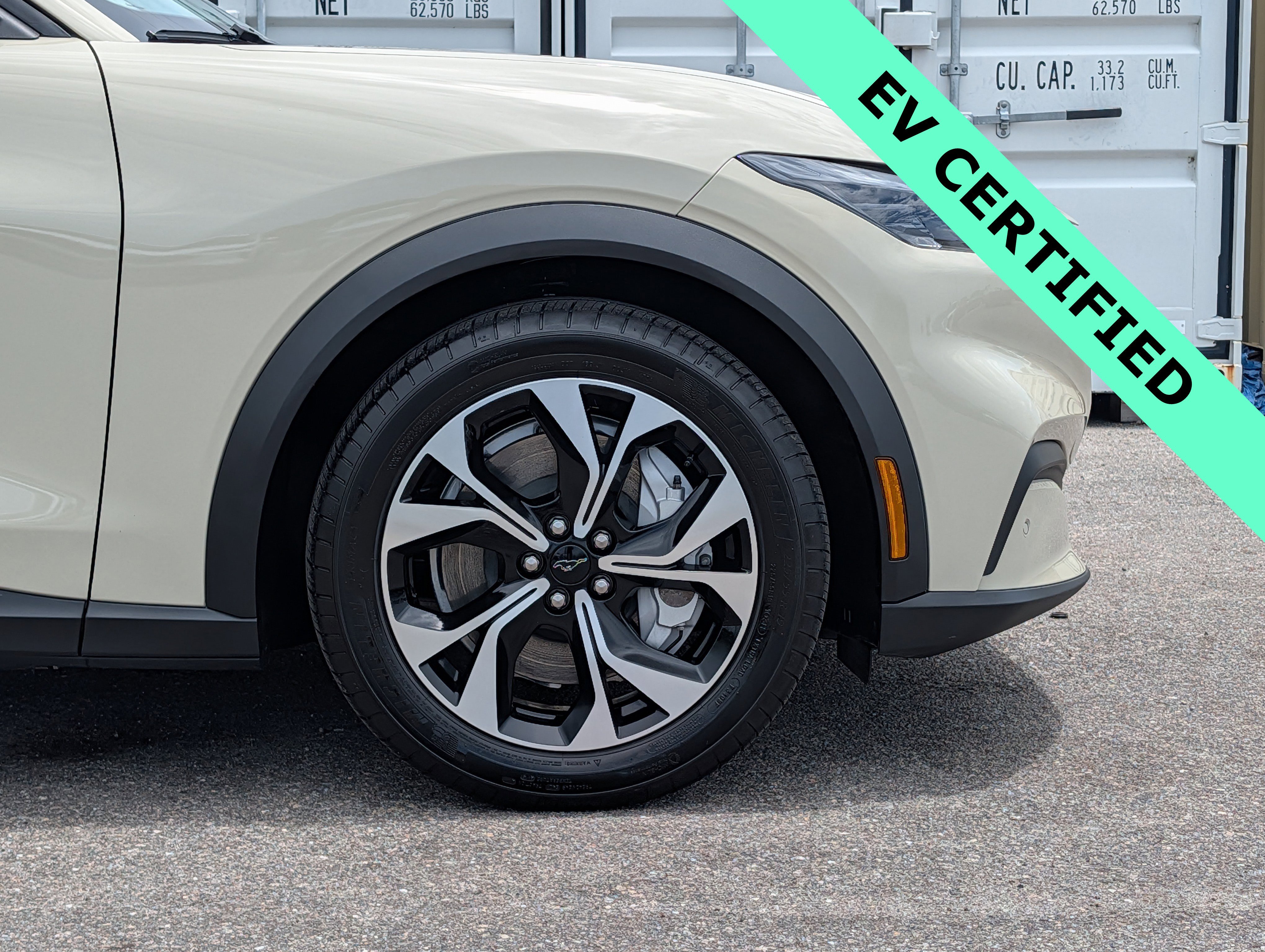 Certified 2025 Ford Mustang Mach-E Select RWD image 11