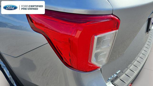 Certified 2021 Ford Explorer XLT w/ Equipment Group 202A AWD/4WD image 30