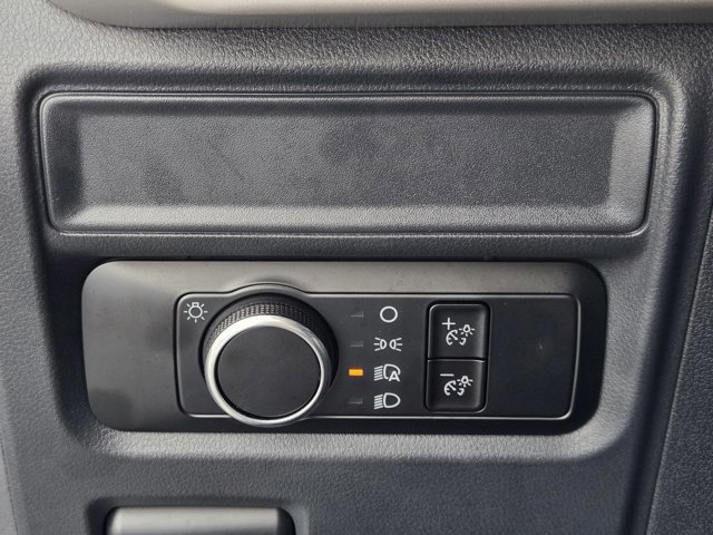 Certified 2024 Ford Expedition XLT RWD image 19