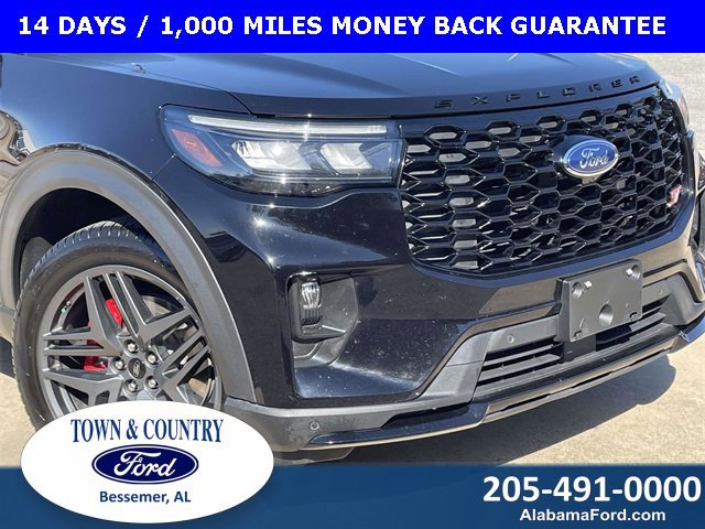 Certified 2025 Ford Explorer ST image 9