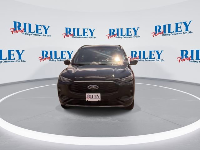 Certified 2025 Ford Escape ST-Line Elite w/ Premium Technology Package AWD/4WD image 3