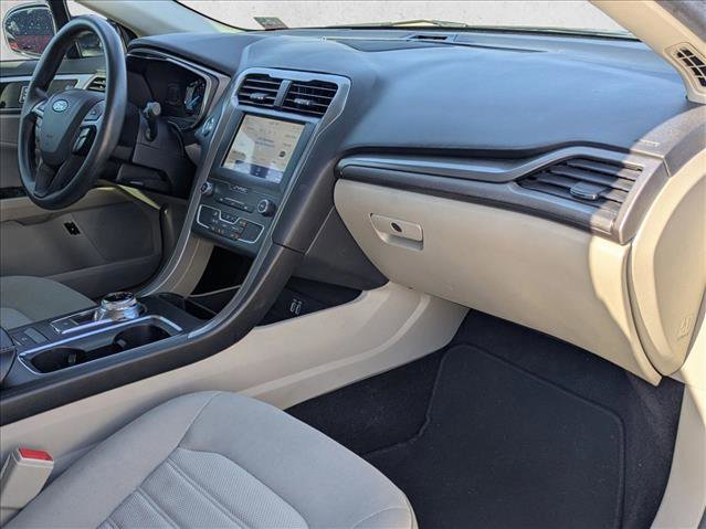 Certified 2020 Ford Fusion SE FWD image 22