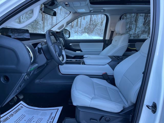 Certified 2025 Ford Expedition Max Platinum w/ Driver's Package image 11