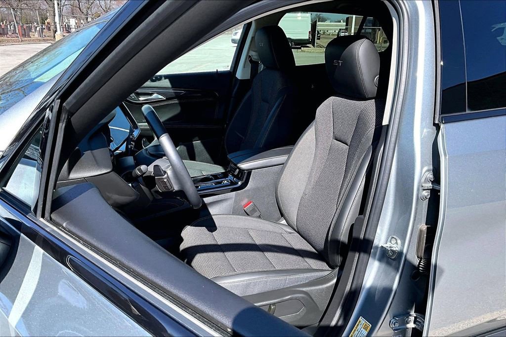 Used 2023 Buick Envision Preferred w/ Sport Touring Package image 23