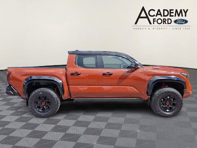 Used 2024 Toyota Tacoma TRD Pro AWD/4WD image 7