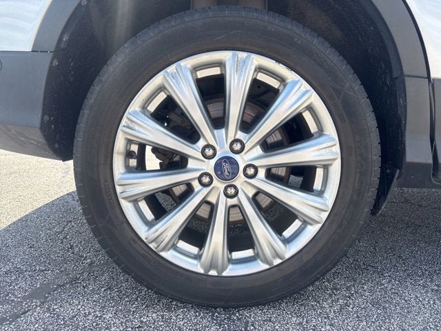 Certified 2018 Ford Escape Titanium AWD/4WD image 19