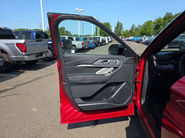 Certified 2026 Ford Explorer ST w/ Sun And Sound Package AWD/4WD image 20