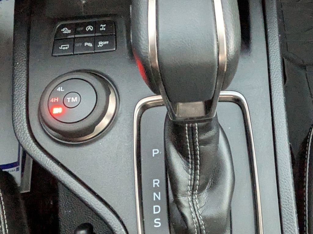 Certified 2022 Ford Ranger Lariat w/ Tremor Off-Road Package image 19