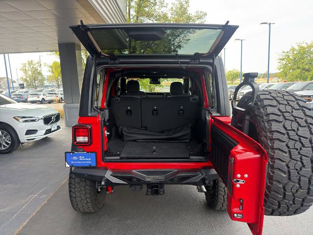 Used 2025 Jeep Wrangler Unlimited Sport AWD/4WD image 22