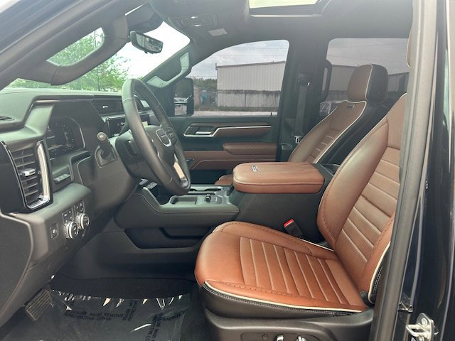 Used 2024 GMC Sierra 2500 Denali Ultimate AWD/4WD image 9