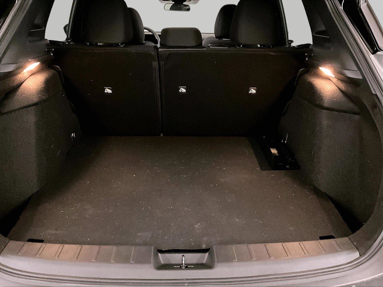 Used 2025 Nissan Kicks SV image 33