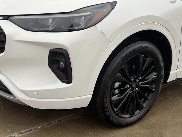 Certified 2024 Ford Escape ST-Line Elite image 9