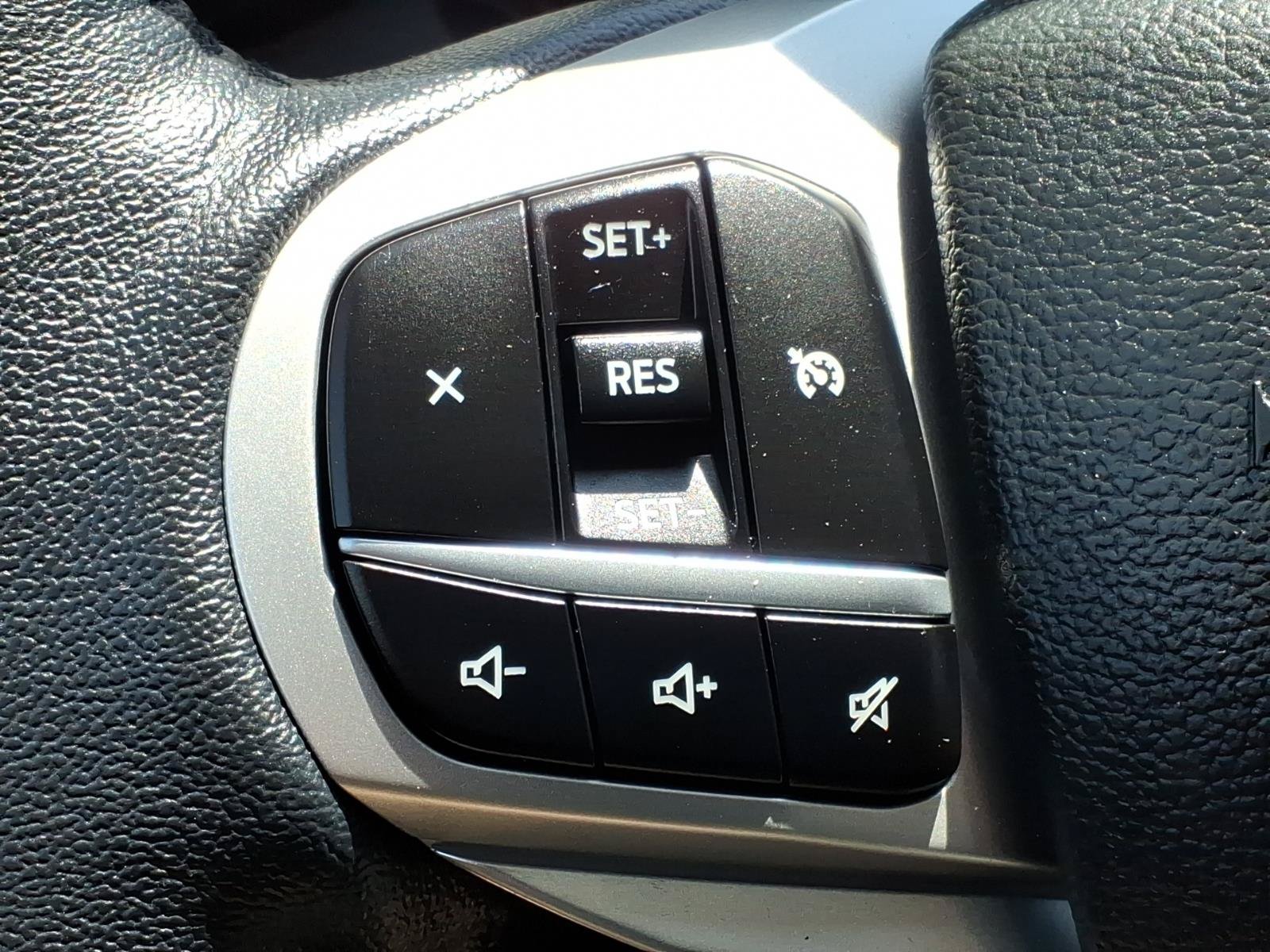 Certified 2022 Ford Explorer XLT AWD/4WD image 13