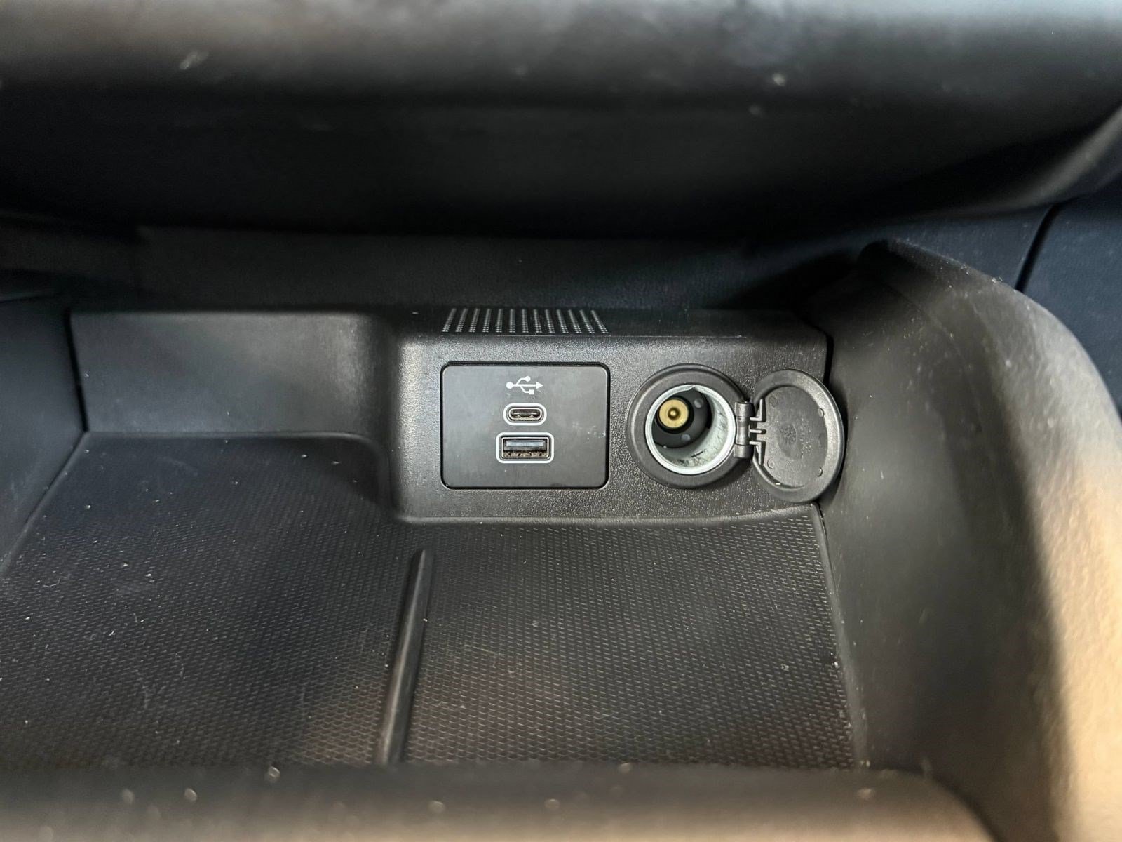 Certified 2025 Ford Escape Active FWD image 31