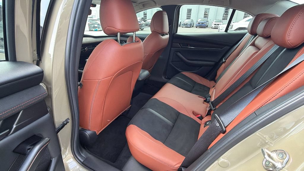 Used 2024 MAZDA MAZDA3 s AWD/4WD image 25