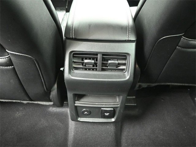 Certified 2024 Ford Edge Titanium image 38