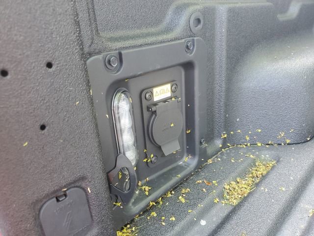 Certified 2024 Ford Maverick Lariat w/ Black Appearance Package FWD image 30