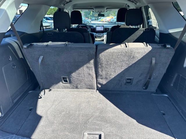 Certified 2022 Ford Explorer XLT w/ Class IV Trailer Tow Package AWD/4WD image 18