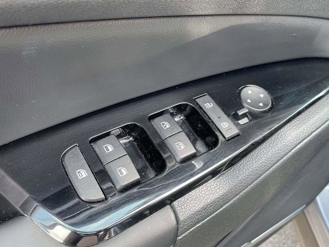 Used 2024 Kia Sportage EX image 10
