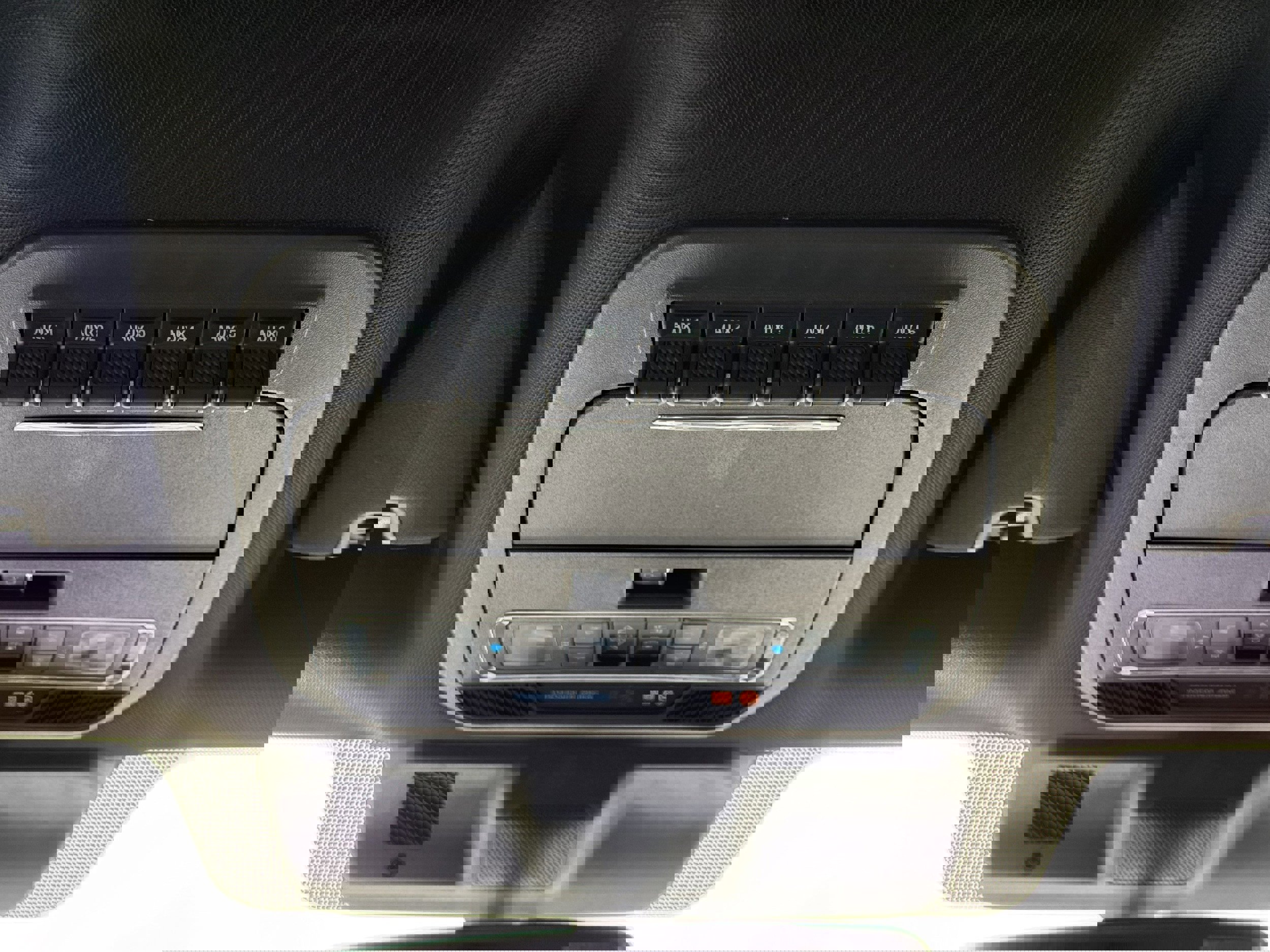 Certified 2024 Ford F350 Platinum image 35