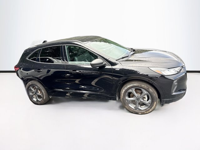 Certified 2023 Ford Escape ST-Line w/ Tech Pack #1 image 7
