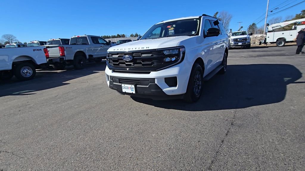 Certified 2025 Ford Expedition Active AWD/4WD image 14