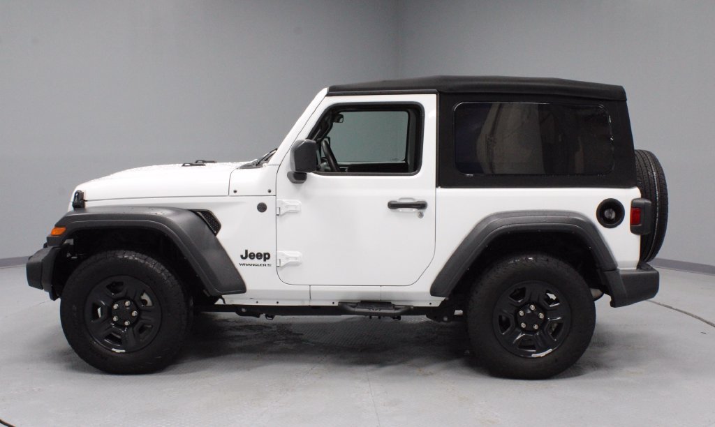 Used 2024 Jeep Wrangler Sport AWD/4WD image 7