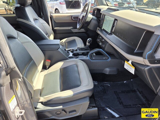 Certified 2023 Ford Bronco Wildtrak AWD/4WD image 16