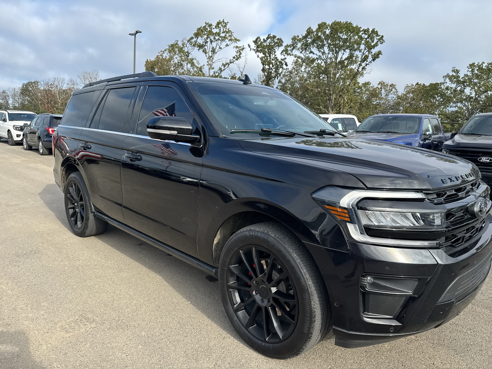 Certified 2022 Ford Expedition Limited RWD image 4
