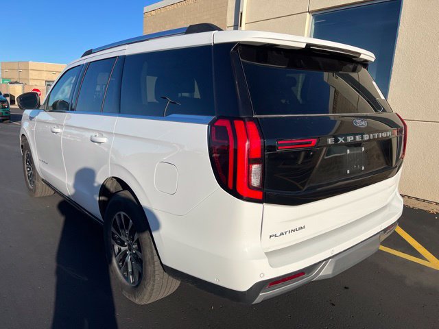 Certified 2025 Ford Expedition Platinum AWD/4WD image 3