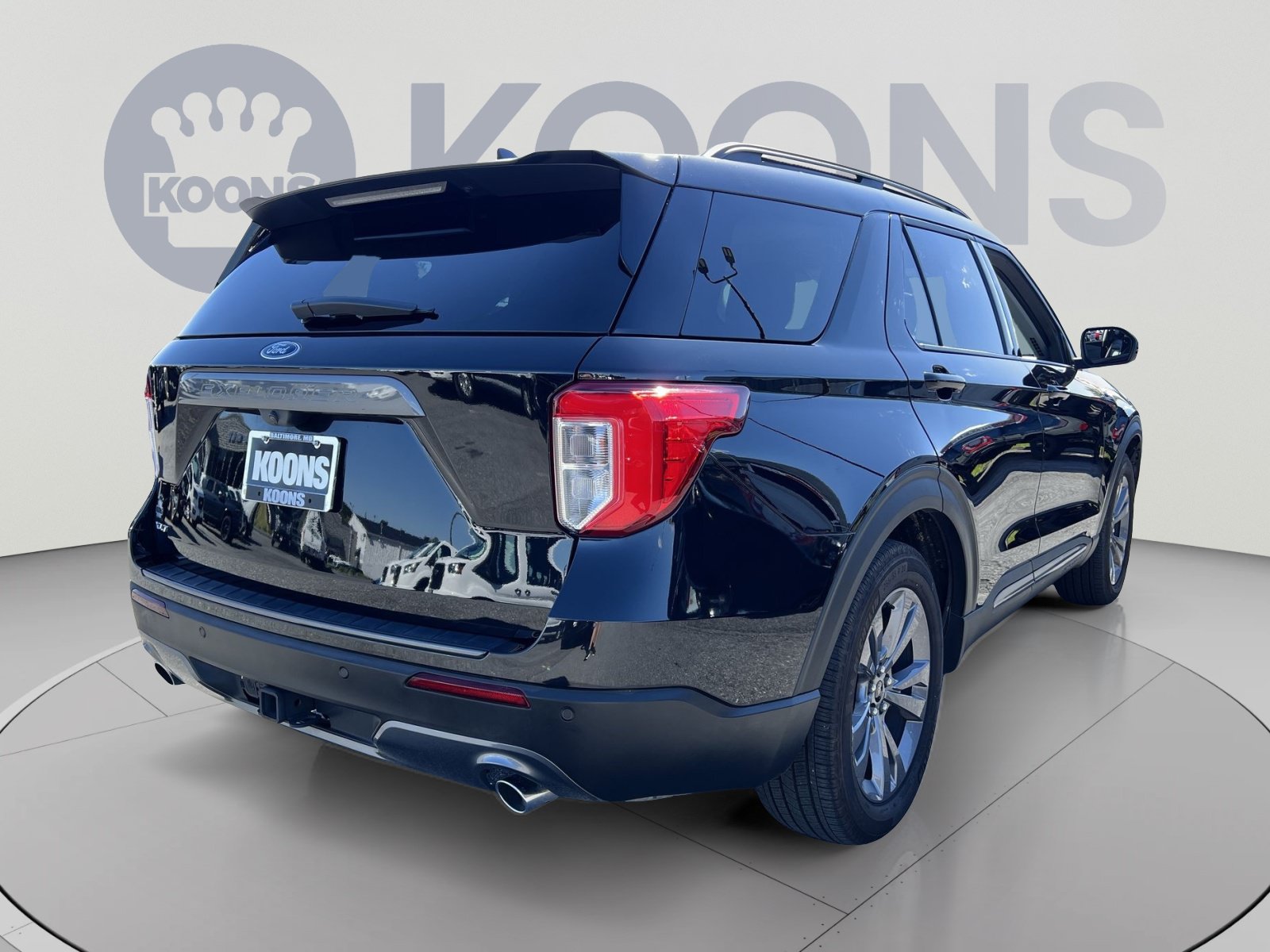 Certified 2024 Ford Explorer XLT w/ Equipment Group 202A RWD image 16