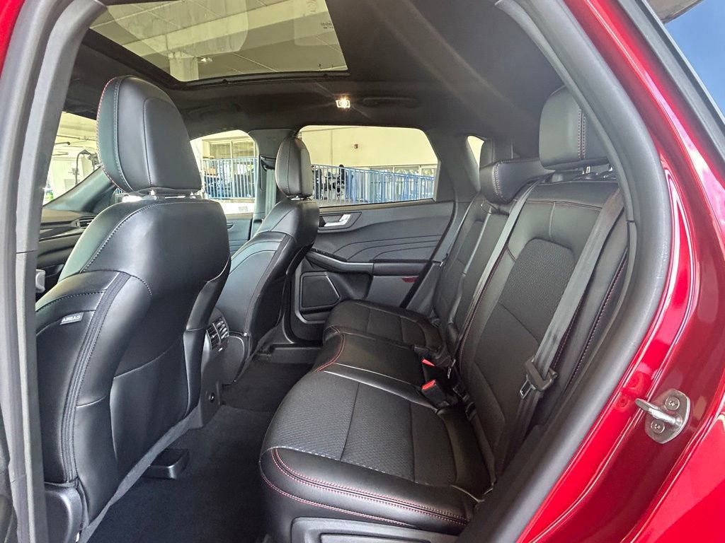 Certified 2025 Ford Escape ST-Line w/ Equipment Group 301A image 34