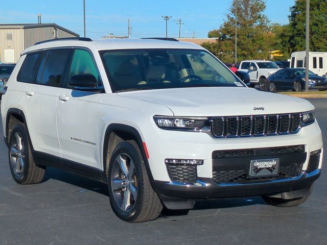 Used 2021 Jeep Grand Cherokee L Limited AWD/4WD image 2