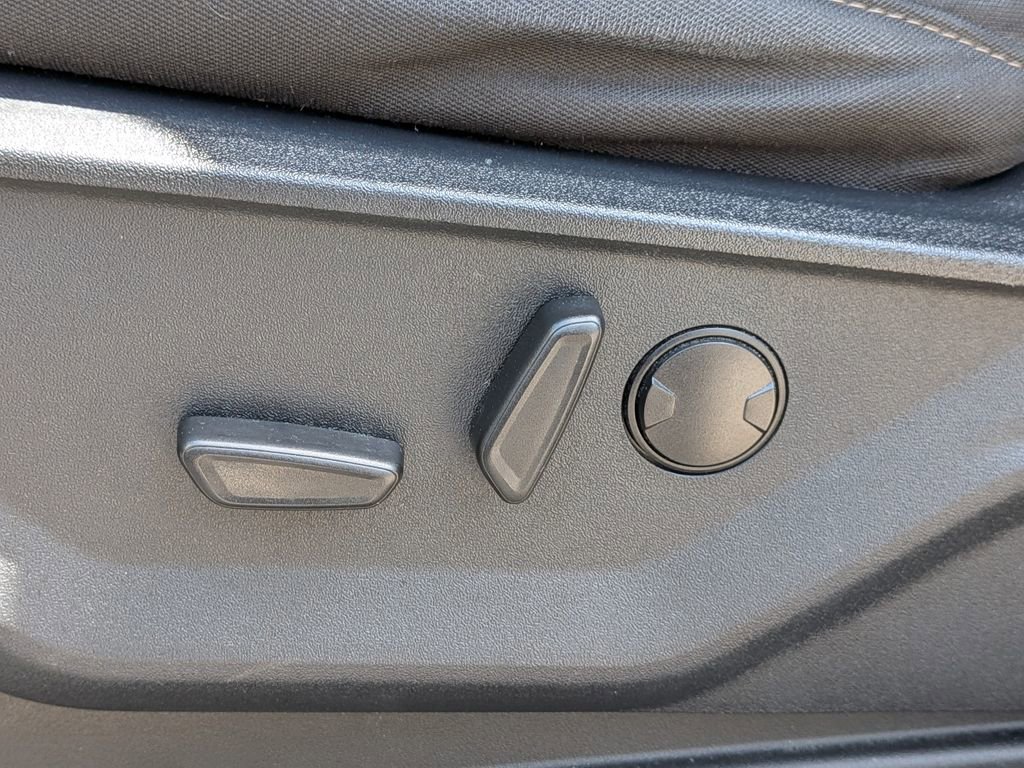 Certified 2022 Ford F150 XLT w/ Equipment Group 302A High image 20