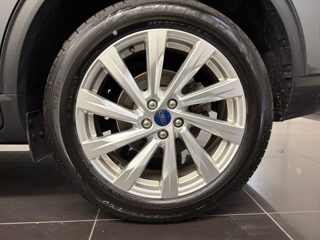 Certified 2022 Ford Escape Titanium w/ Titanium Elite Package AWD/4WD image 7