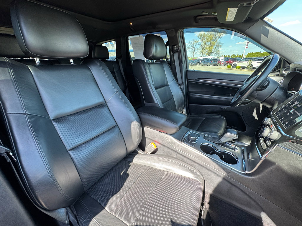 Used 2019 Jeep Grand Cherokee Limited w/ Luxury Group II AWD/4WD image 13