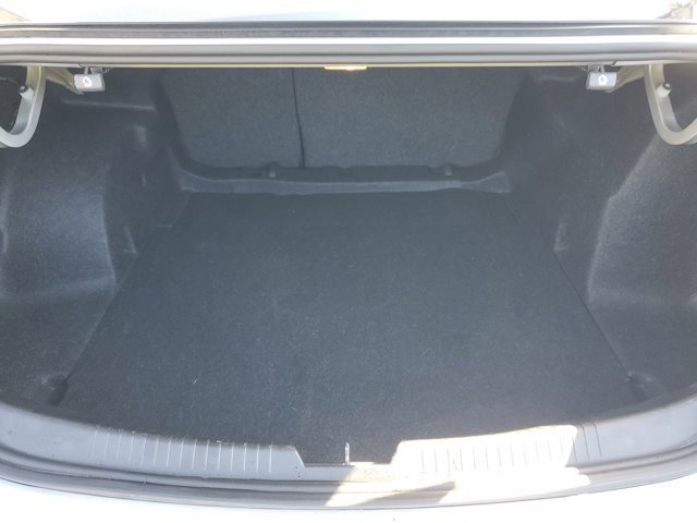 Used 2021 Chevrolet Malibu RS image 8