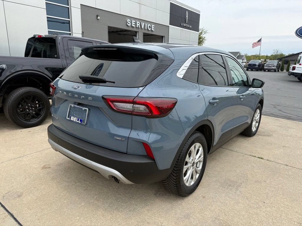 Certified 2023 Ford Escape Active w/ Tech Pack #1 AWD/4WD image 9